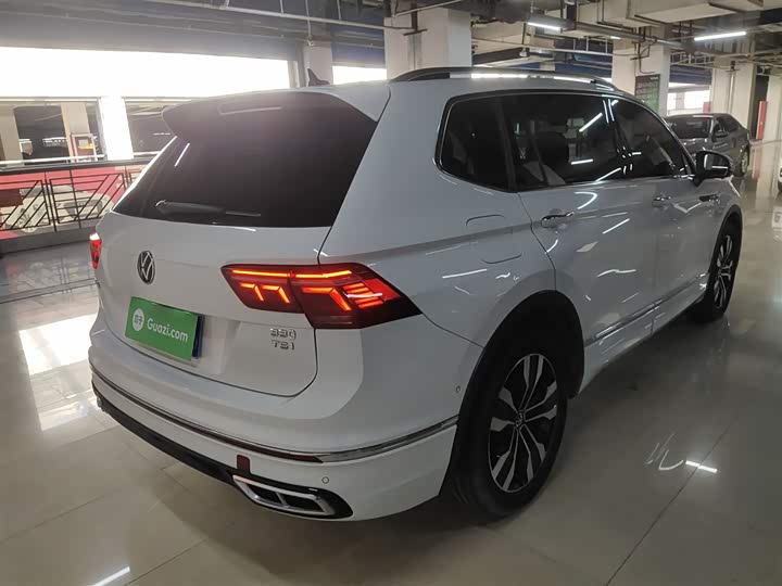 Фото 7 - Volkswagen Tiguan L Pro