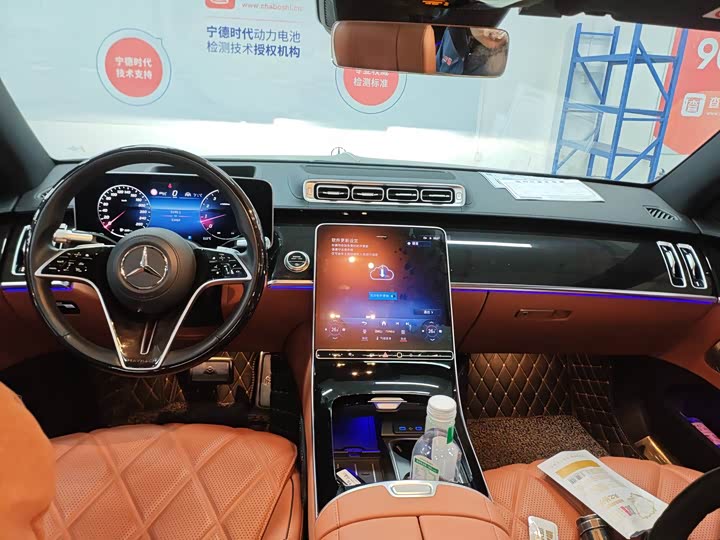 Фото 3 - Mercedes-Benz Maybach S-Class