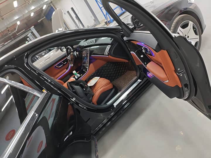 Фото 8 - Mercedes-Benz Maybach S-Class