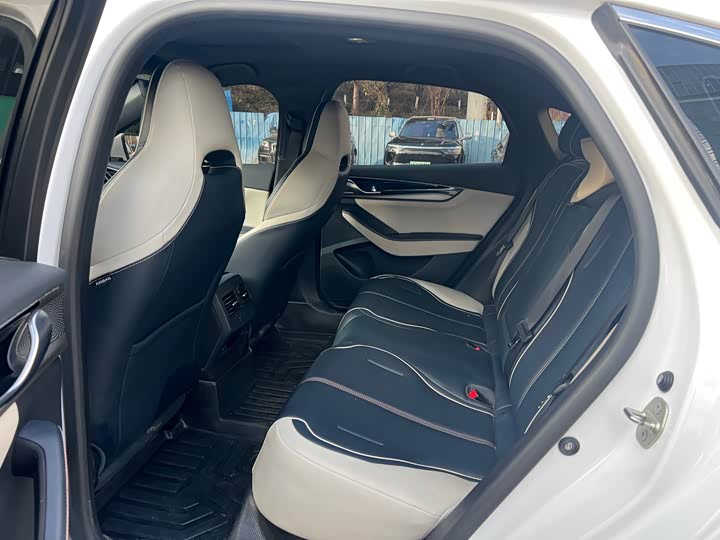 Фото 6 - BYD Qin Plus