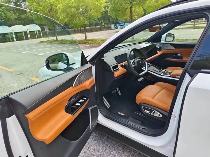 Фото 4 - XPeng G9