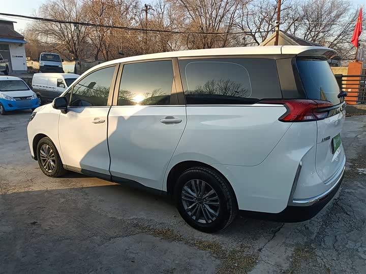 Фото 5 - Maxus G50