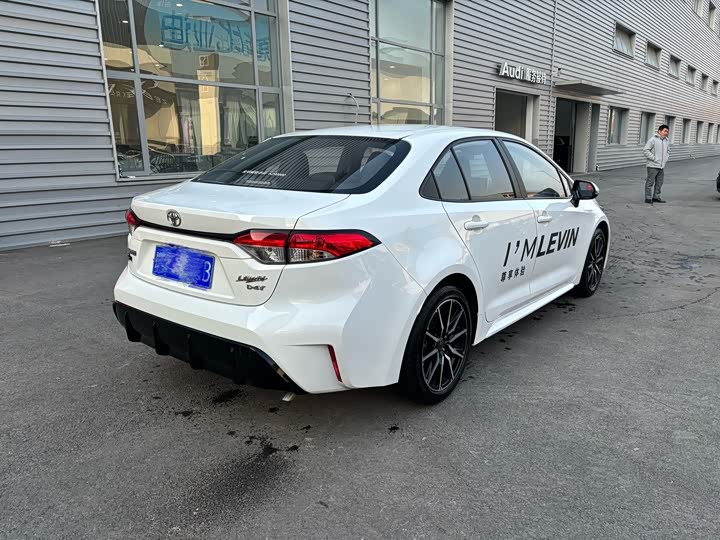 Фото 4 - Toyota Levin