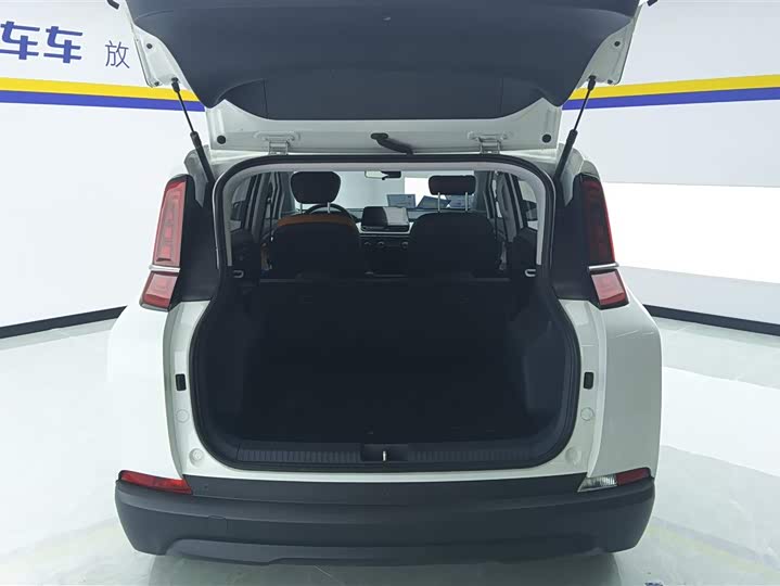 Фото 4 - Bestune NAT