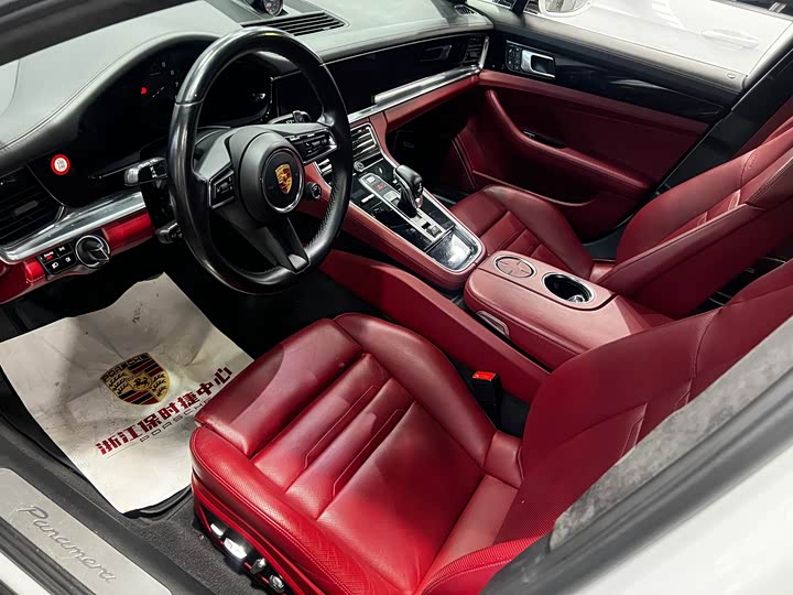 Фото 6 - Porsche Panamera