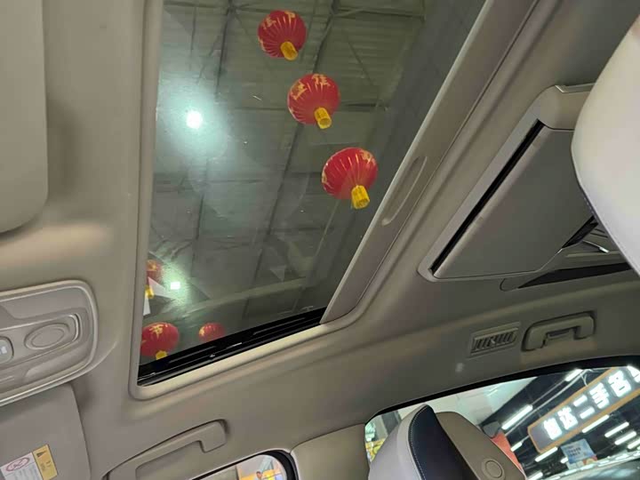 Фото 8 - Buick GL8 ES