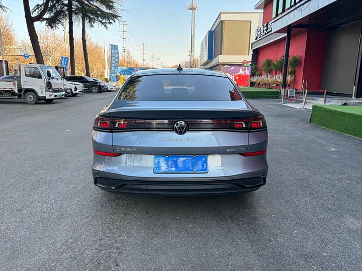 Фото 3 - Volkswagen Lamando L