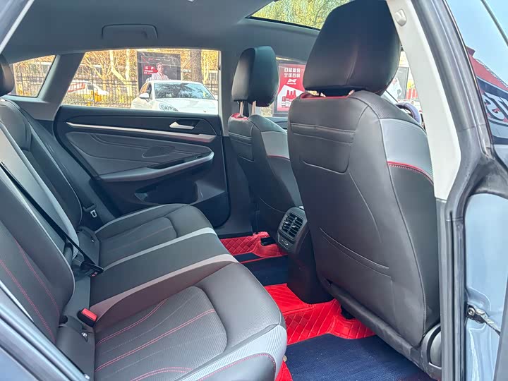 Фото 9 - Volkswagen Lamando L