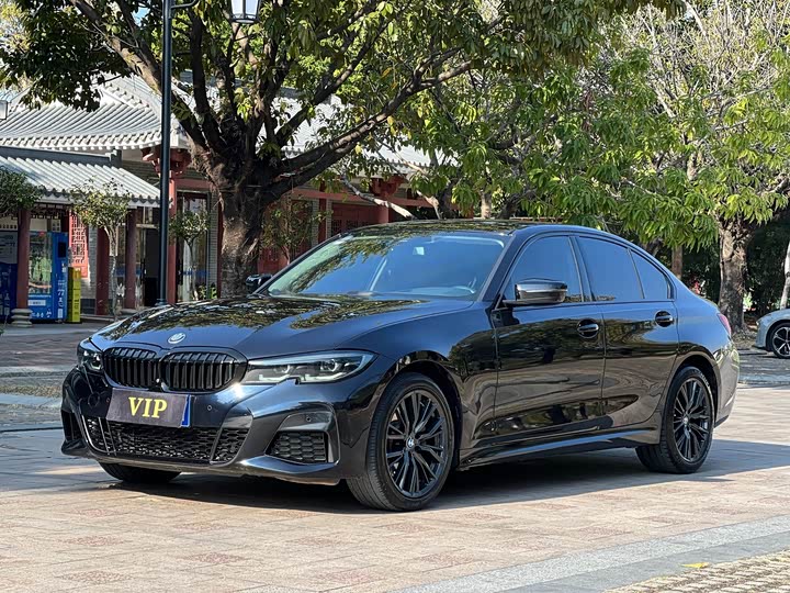 Фото 1 - BMW 3 Series