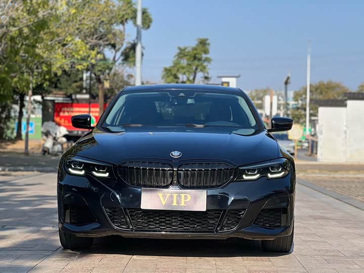 Фото 2 - BMW 3 Series