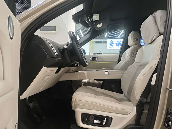 Фото 7 - LiXiang L9