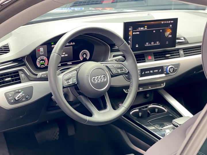 Фото 8 - Audi A5