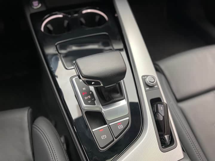 Фото 9 - Audi A5