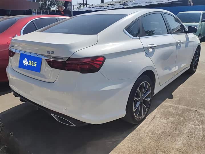 Фото 3 - Geely Binrui