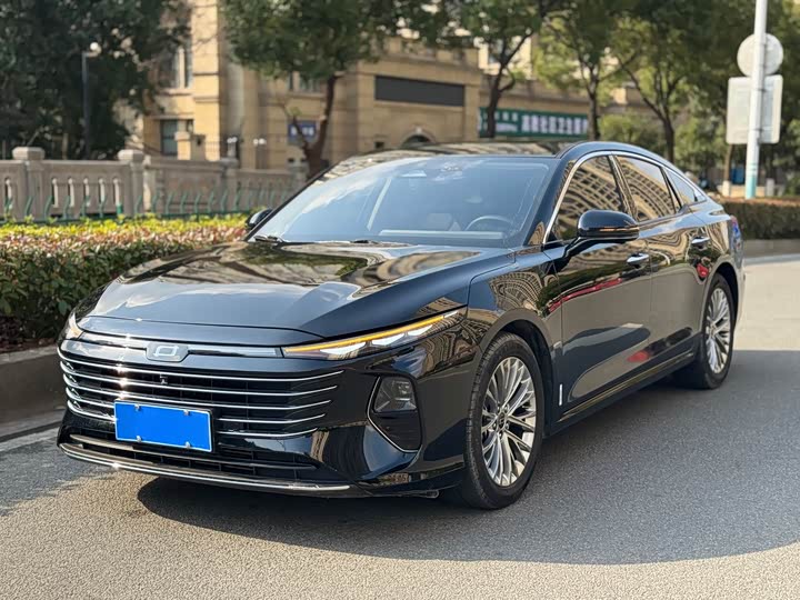 Фото 1 - Bestune B70