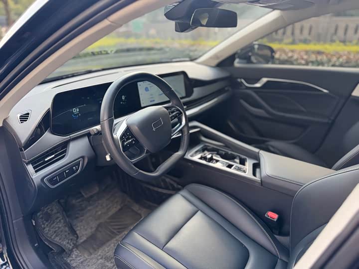 Фото 4 - Bestune B70