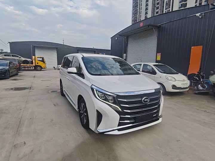 Фото 3 - GAC Trumpchi M8