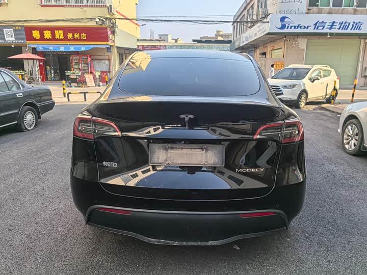 Фото 7 - Tesla Model Y