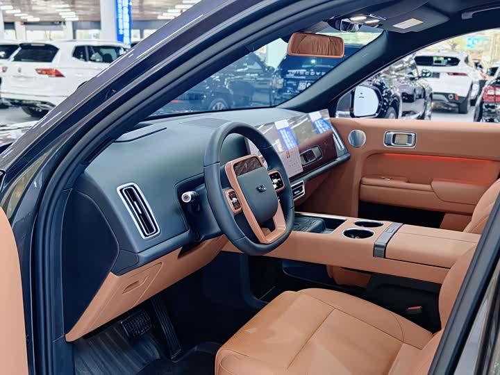 Фото 8 - LiXiang L8