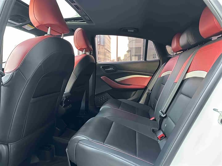 Фото 6 - MG Motor 5