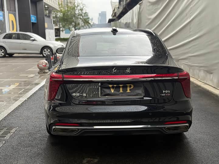 Фото 4 - Hongqi H5