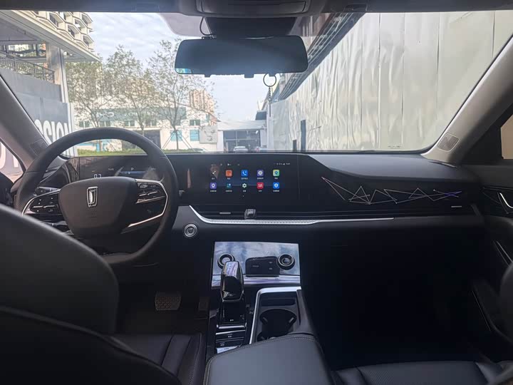 Фото 8 - Bestune B70