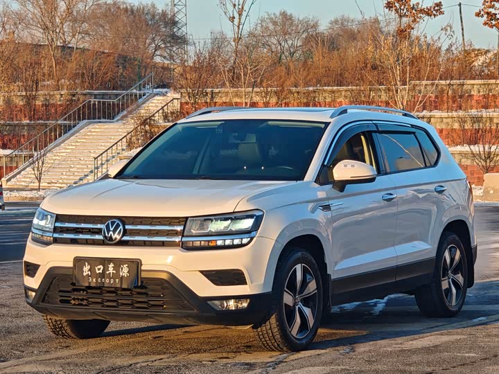 Фото 2 - Volkswagen Tharu