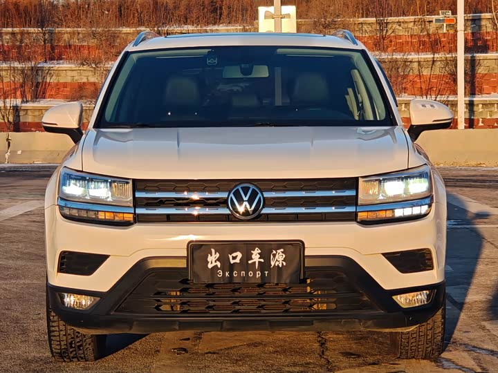 Фото 3 - Volkswagen Tharu