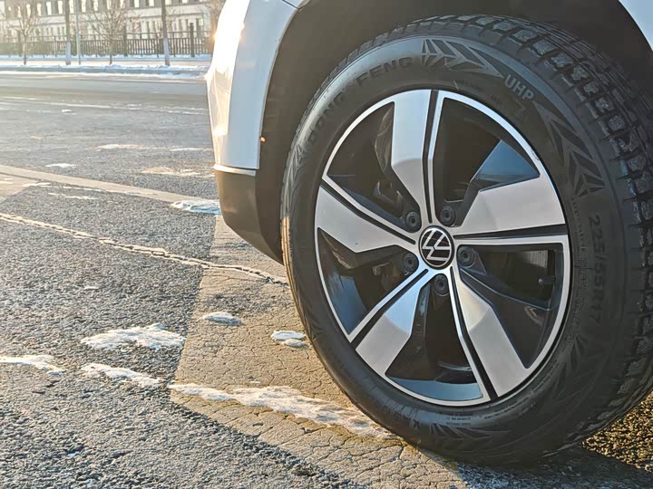 Фото 4 - Volkswagen Tharu