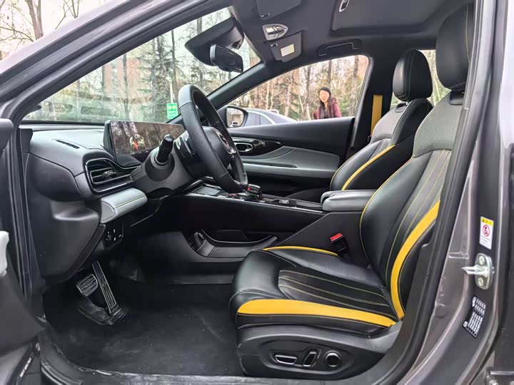 Фото 4 - GAC Trumpchi Empow R