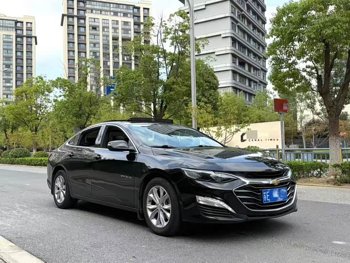 Фото 2 - Chevrolet Malibu XL