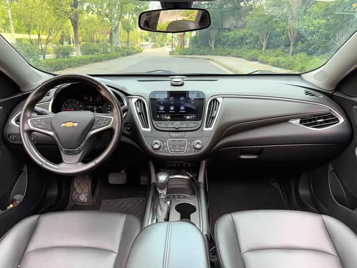 Фото 8 - Chevrolet Malibu XL