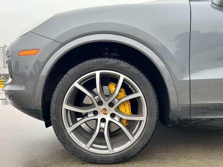 Фото 8 - Porsche Cayenne