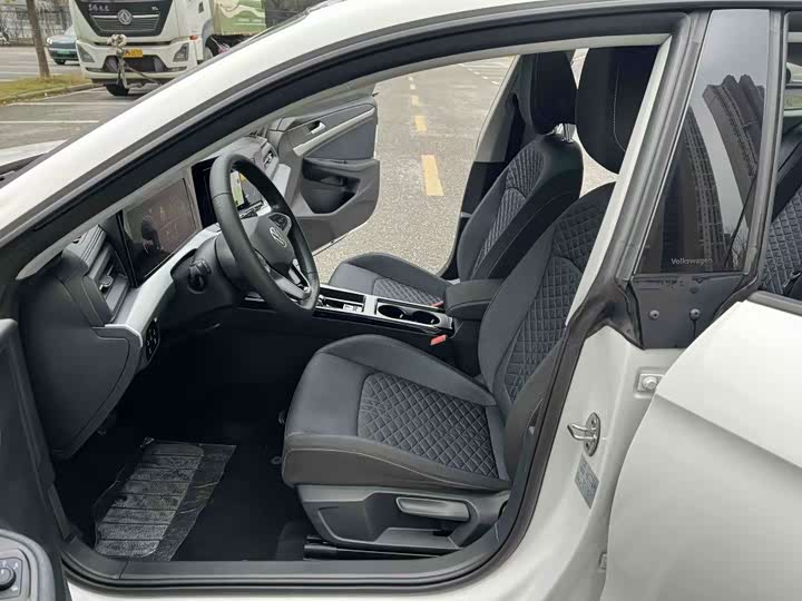 Фото 5 - Volkswagen Lamando L