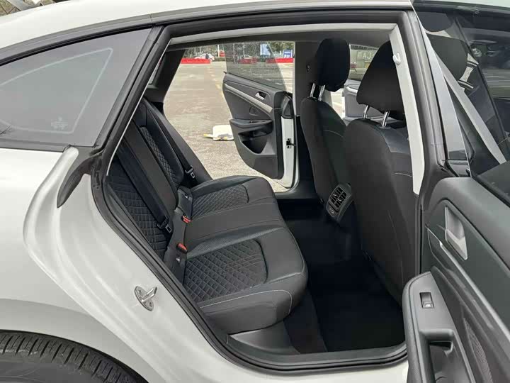 Фото 7 - Volkswagen Lamando L