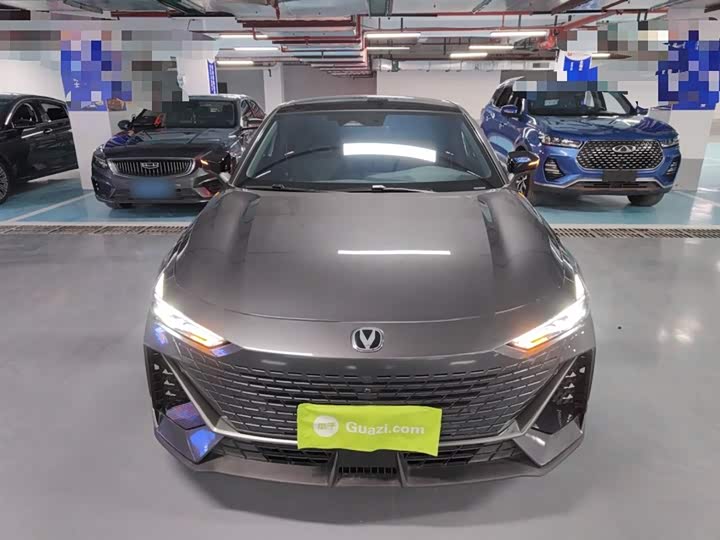 Фото 3 - Changan UNI-V