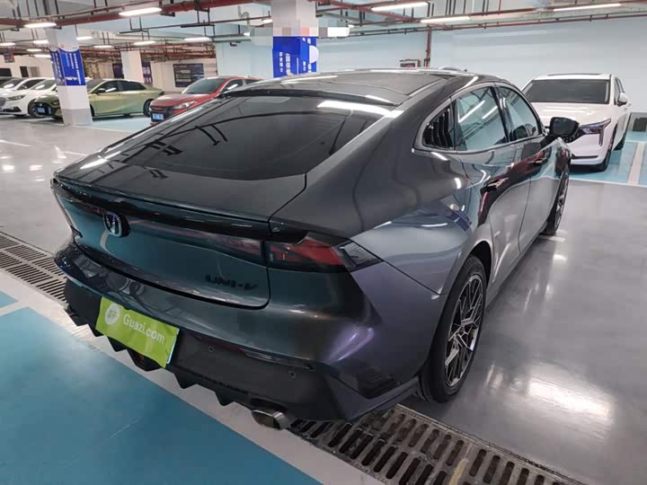 Фото 7 - Changan UNI-V