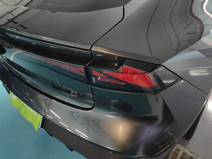 Фото 8 - Changan UNI-V