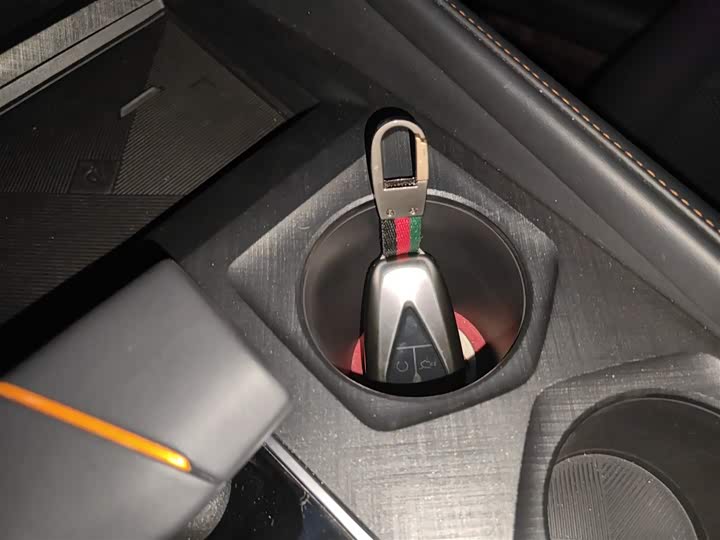 Фото 9 - Changan UNI-V