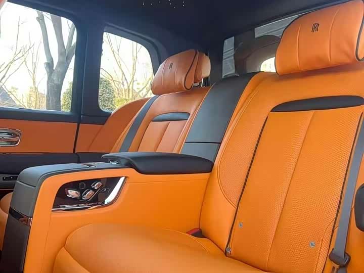 Фото 4 - Rolls-Royce Cullinan