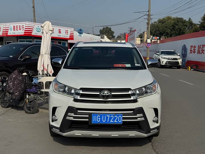 Фото 2 - Toyota Highlander
