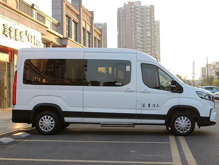 Фото 4 - Maxus V90