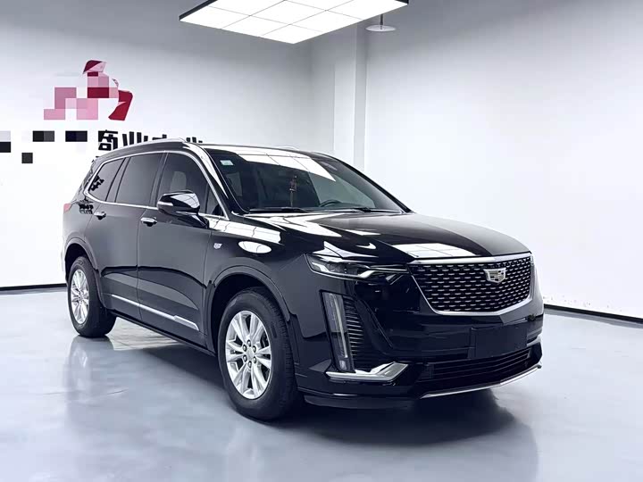 Фото 3 - Cadillac XT6