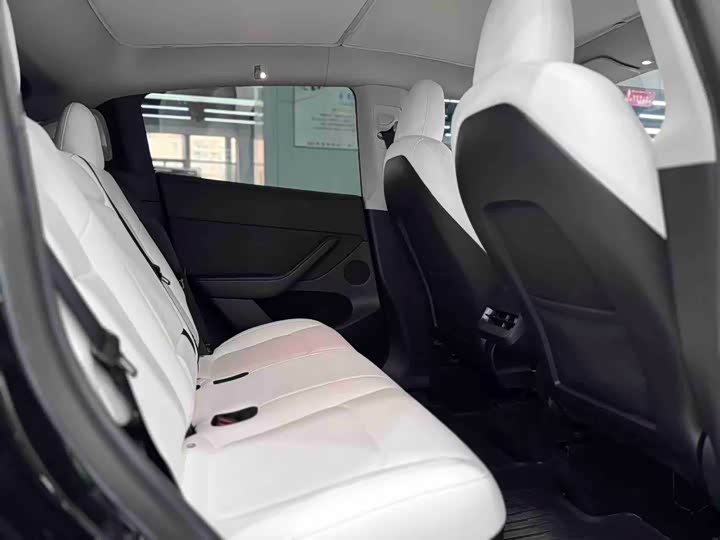 Фото 5 - Tesla Model Y