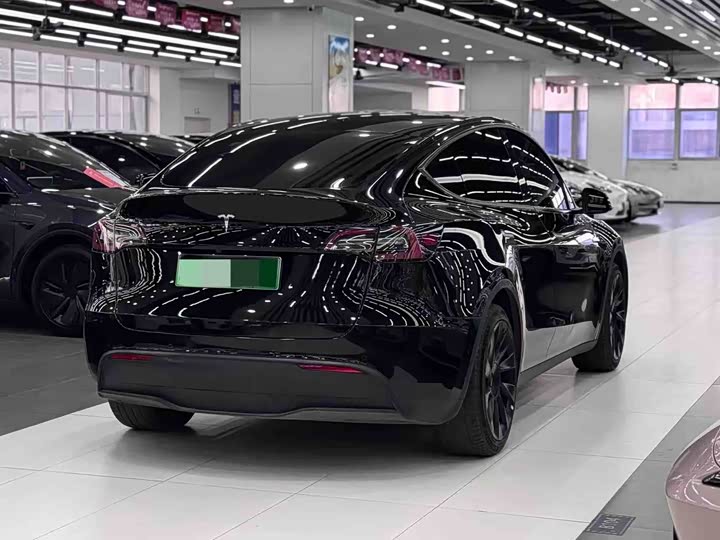 Фото 7 - Tesla Model Y