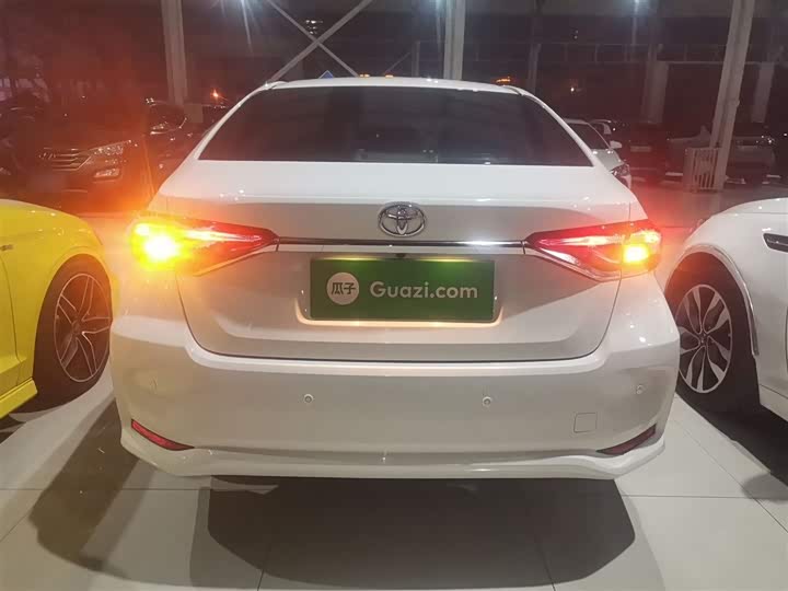 Фото 6 - Toyota Corolla