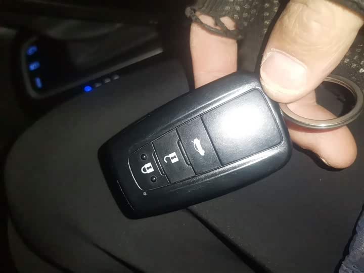 Фото 9 - Toyota Corolla