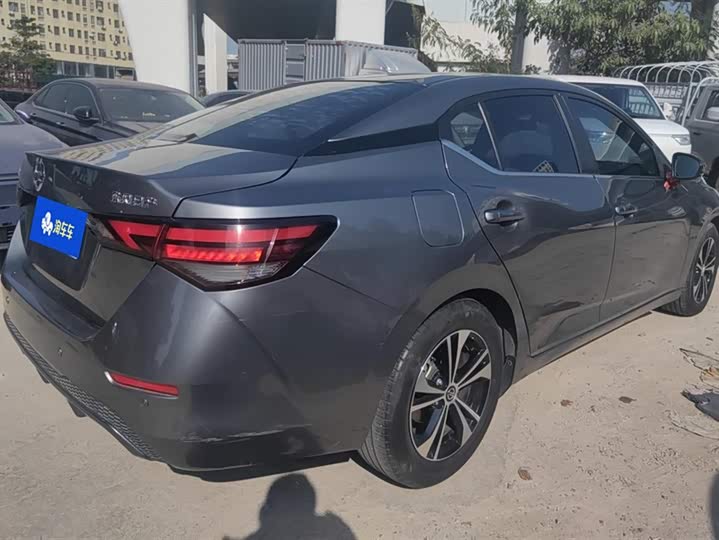 Фото 3 - Nissan Sylphy