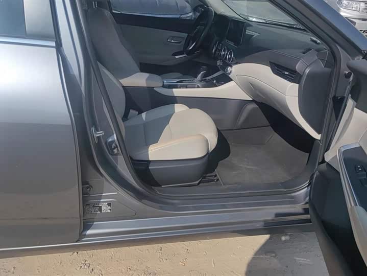 Фото 8 - Nissan Sylphy