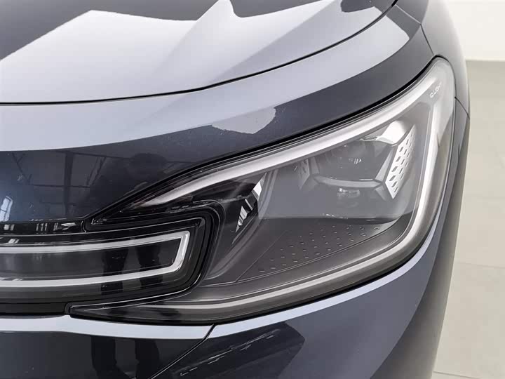 Фото 7 - Volkswagen ID.6 Crozz